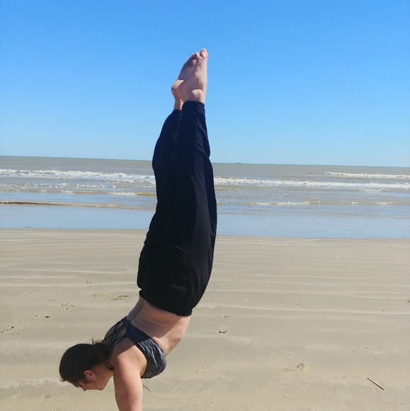 Meet the Posher - Picture 3 of 7